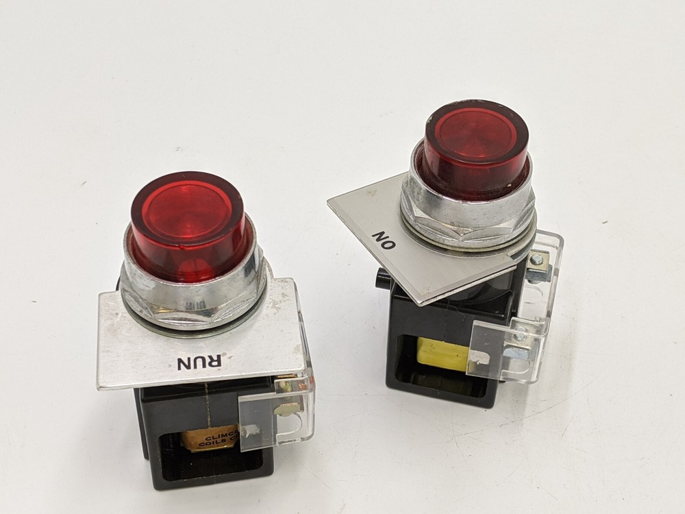 Siemens 52PA4G2 Red Illumination Pilot Light 120 Volt 120V Panel Accessory