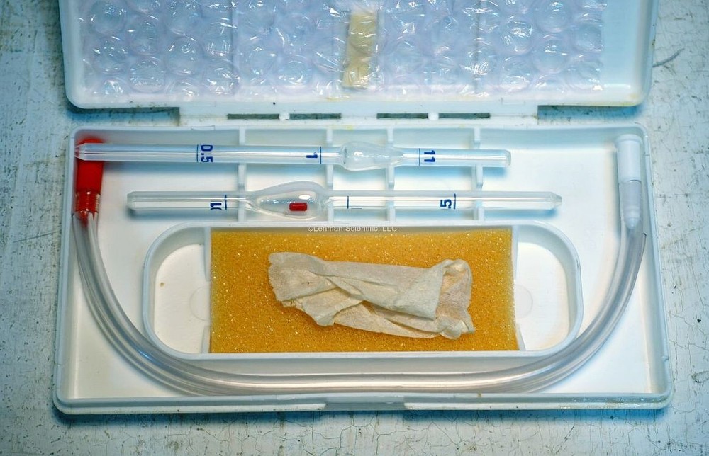 WSI haemacytometer case and accessories, no slide.