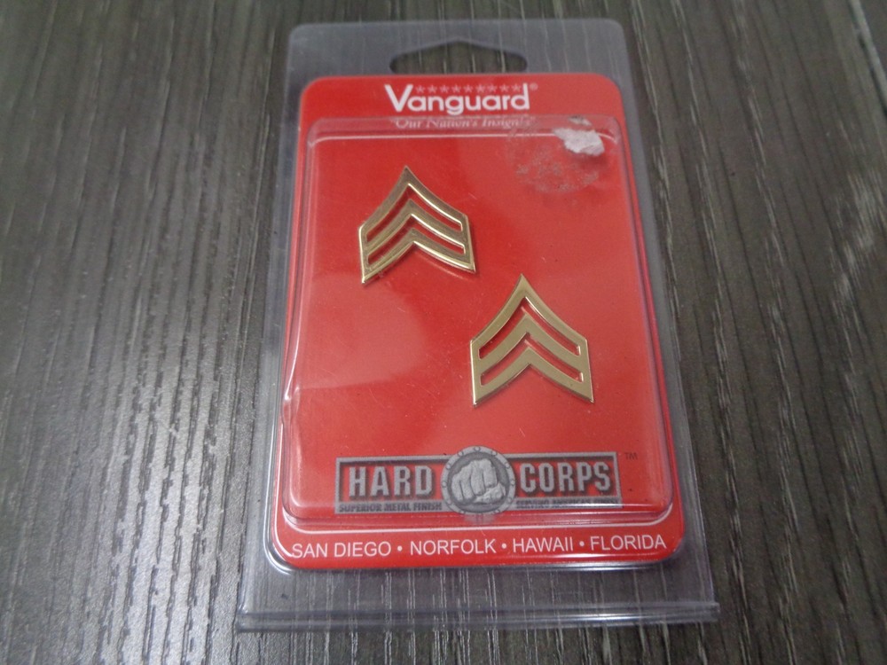 GENUINE U.S. ARMY CHEVRON: SERGEANT - 22K GOLD PLATED