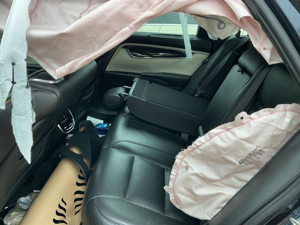 XTS 2013 Glove Box 4921910