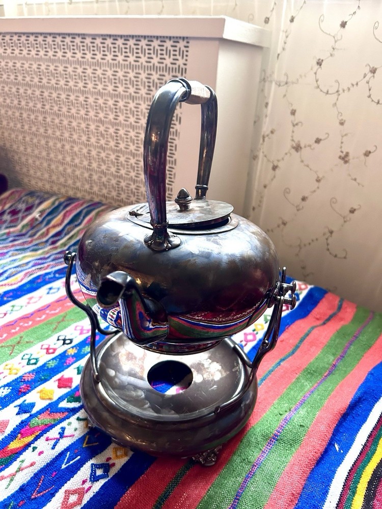Antique Kettle With Burner