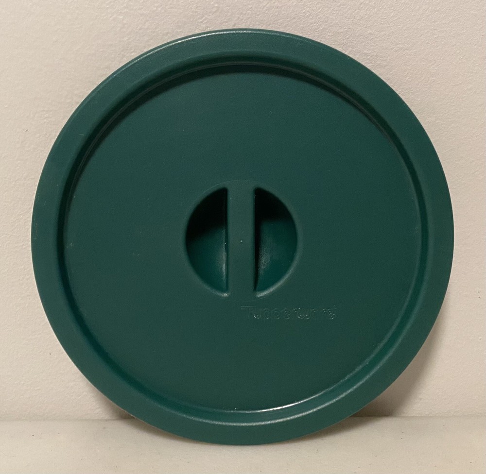 One Round Dark Green Tupperware Replacement Lid 2717A-3