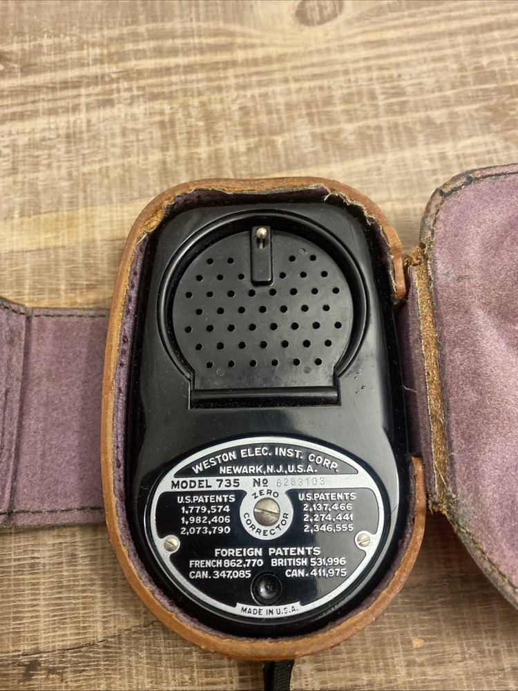 Weston Master II Universal Exposure Meter Model 735 w/ Original Leather Case