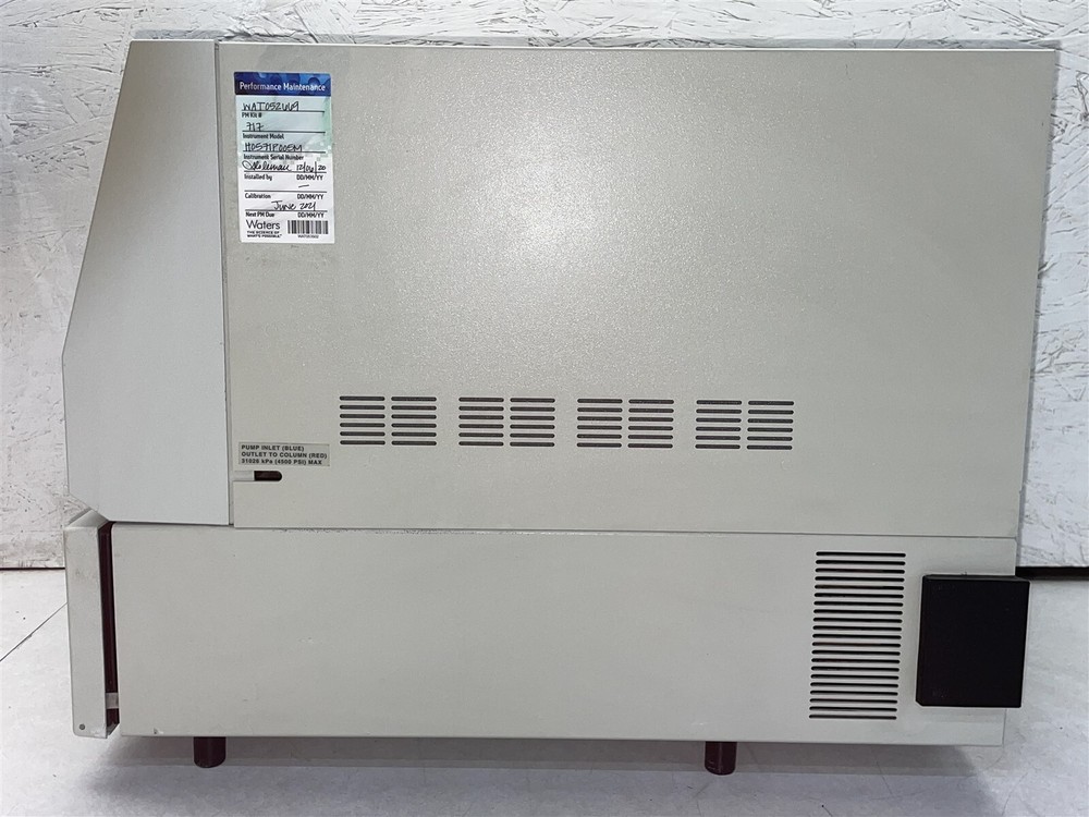 WATERS 717PLUS CHROMATOGRAPHY AUTOSAMPLER WAT078900 + HEATER COOLER MODULE