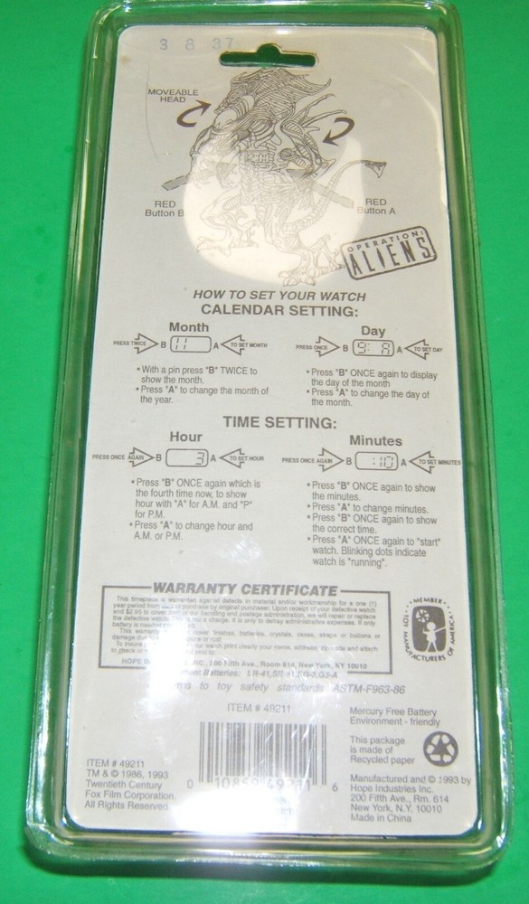 Aliens ALIEN QUEEN Watch NIB