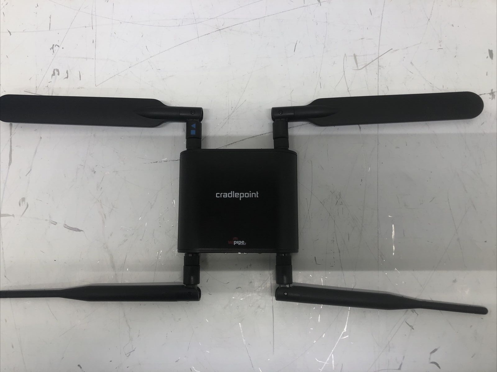 Cradlepoint IBR600LE-VZ Wireless Router w/ 4 Antennas ***UNTESTED***