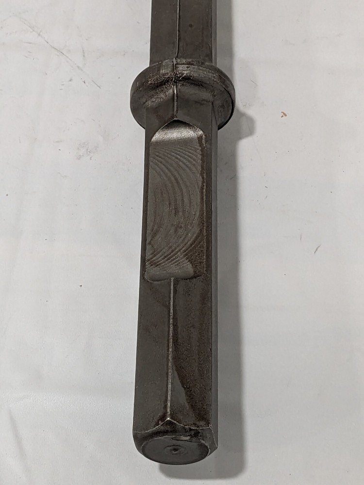 DEWALT Hammer & Chipper Replacement Chisel 3" X 20" DW5961