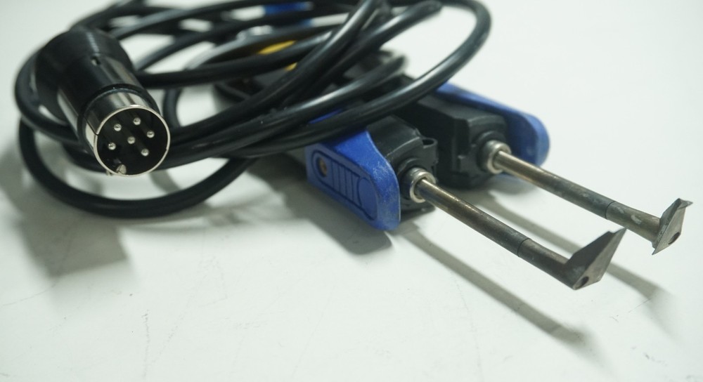 Hakko FT-8002 Wire Stripping Tweezers 24V~ 64W