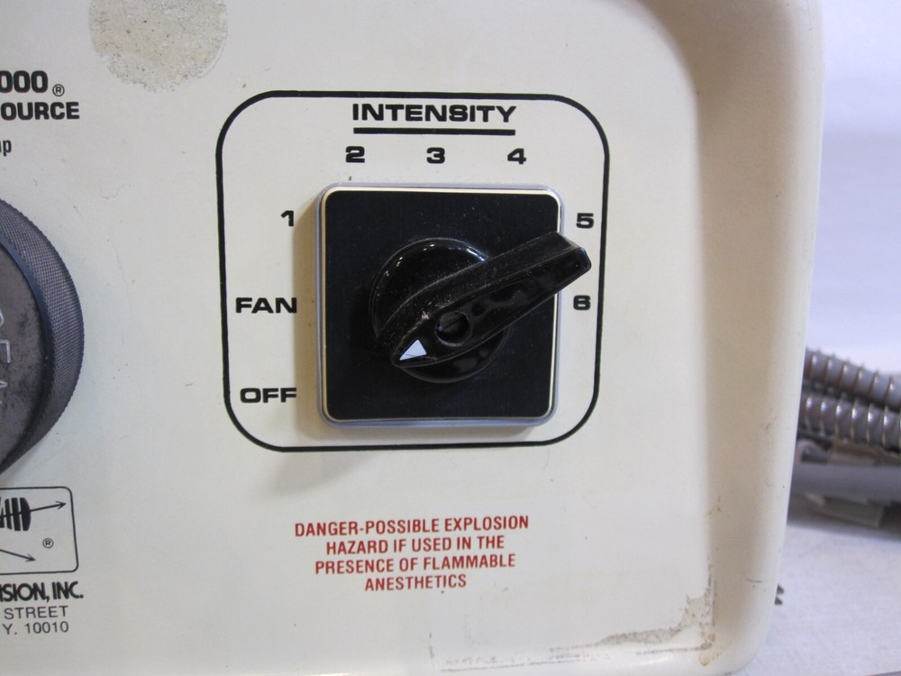 Design For Visions Quadralite 4000 Illuminator Light Source w Headset - Works