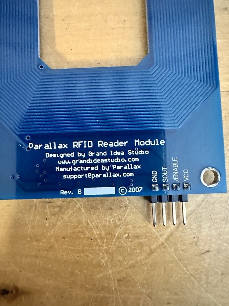 New Parallax RFID Card Reader