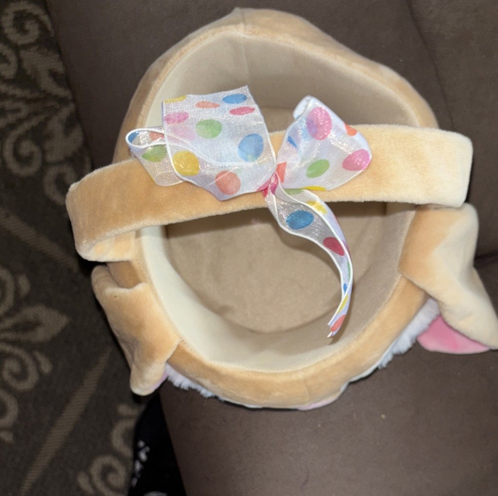 Easter Basket By Hug Fun