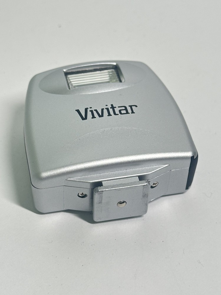 Vivitar Mini Hot shoe simple flash Silver "Camera Not Included"