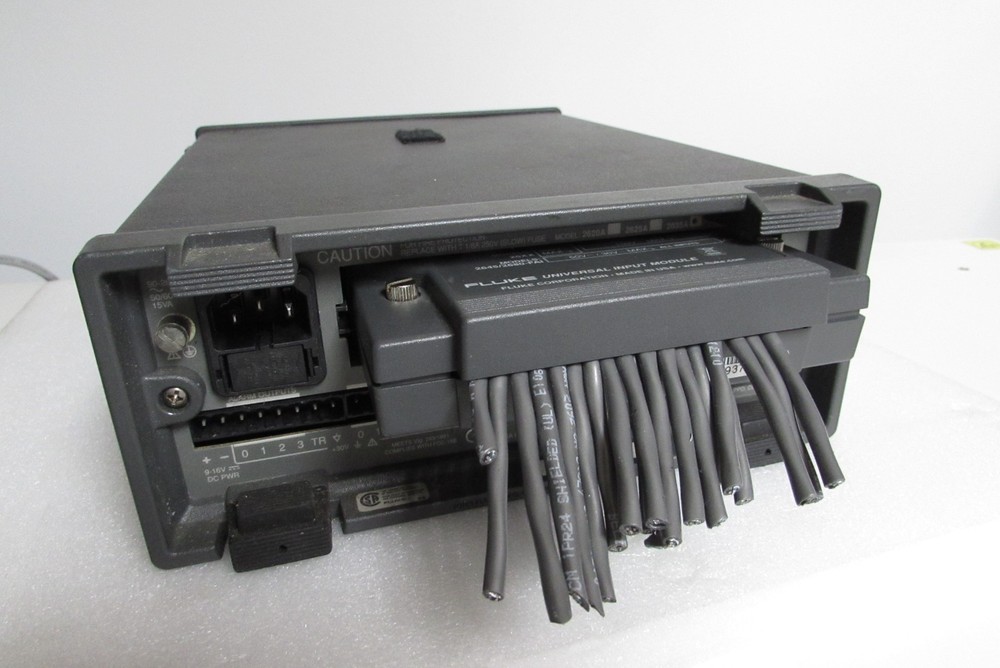 Fluke 2635A HYDRA DATA BUCKET ACQUISITION LOGGER w/ Module