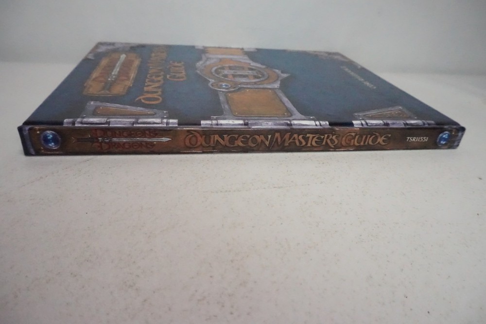 Dungeon Master's Guide - Core Rulebook II - Dungeons & Dragons 3.0 3E