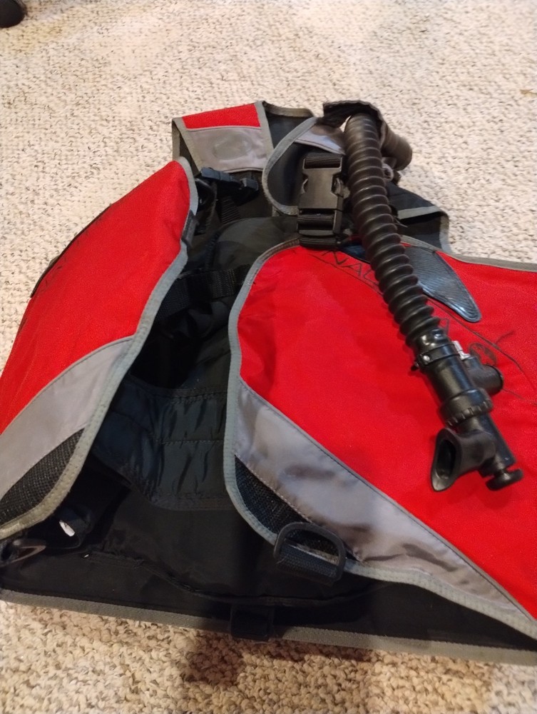 Dacor Nautica Scuba Buoyancy Compensator
