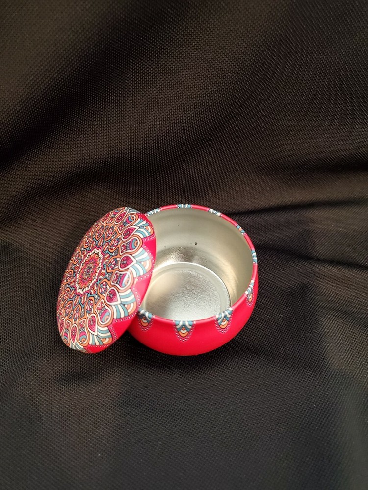4 Empty Candle Tins with Lids 2.2 oz