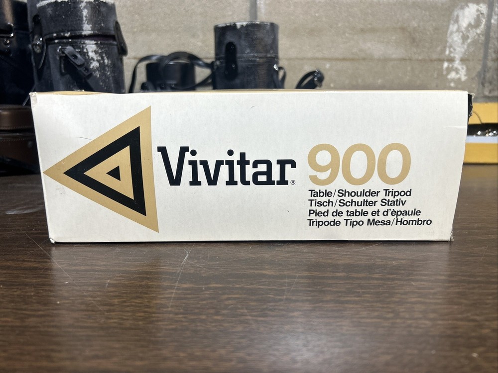 VIVITAR 901 Camera Tripod New In box