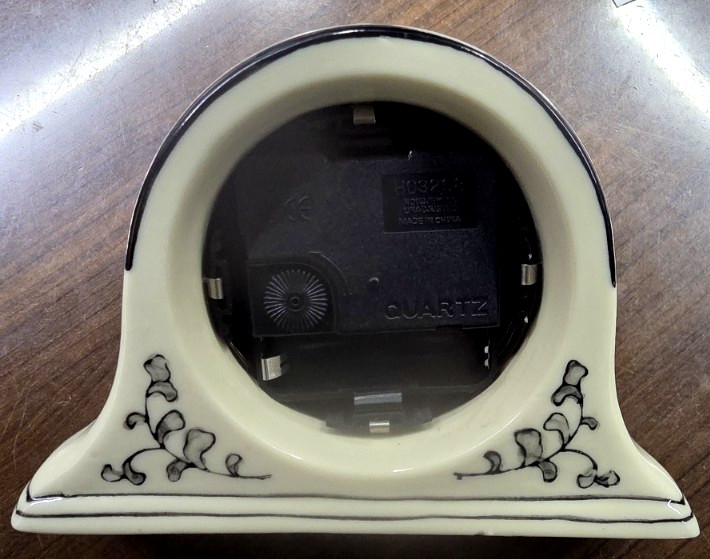 Cream White China & Quartz Working Desk Clock