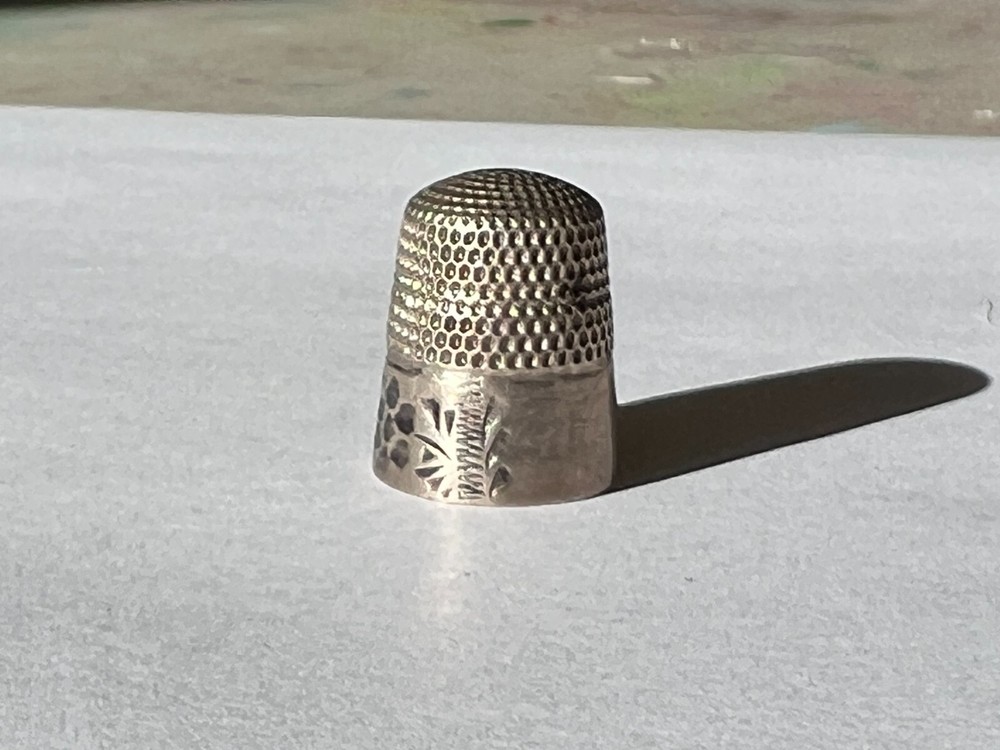 Antique Sterling Anchor Brite Cut Thimble