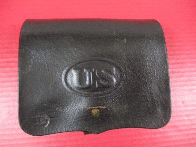 Civil War Union 1855 Rifleman's Leather Cartridge Box w/Tin Inserts - Original 3