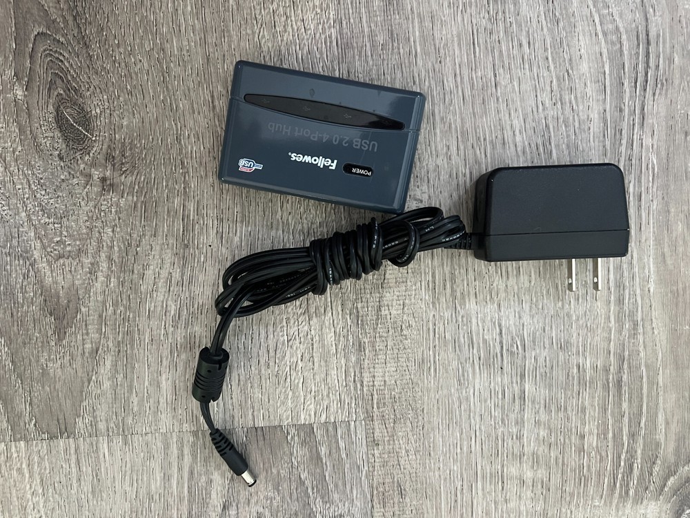 Fellowes USB 2.0 4-Port Hub 99467