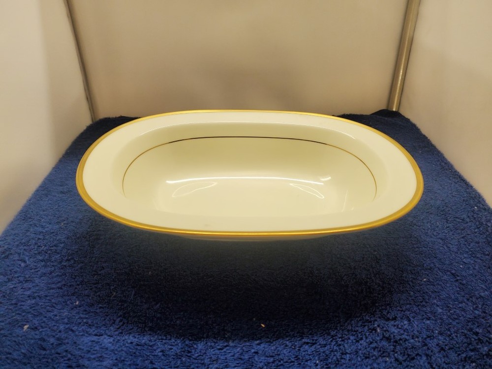 Noritake Troy 10" Oval Vegetable Bowl LK