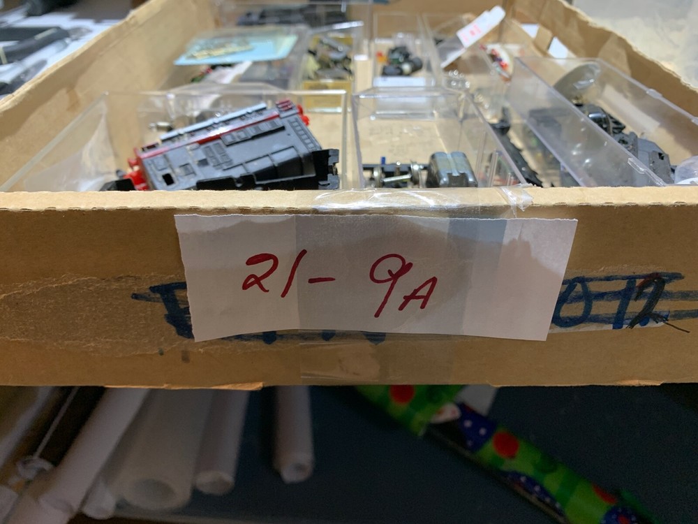 Model Railroad Train Misc. parts Estate-21-9a