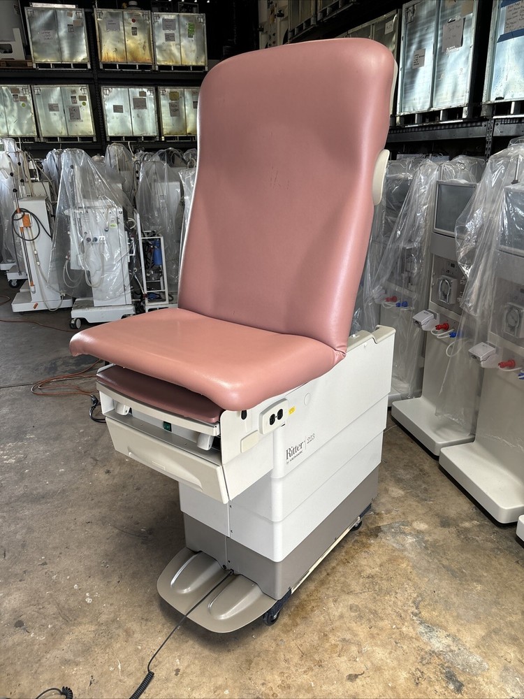 Ritter 223 By Midmark Exam Table (Red) w/Foot Switch (FL) -