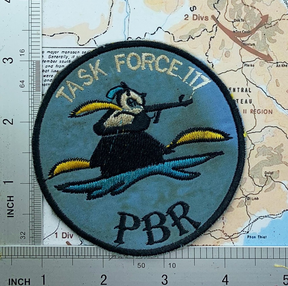 Patch , usaf , us air force patch , snoopy dog , task force 117 , pbr , p2-8 ,