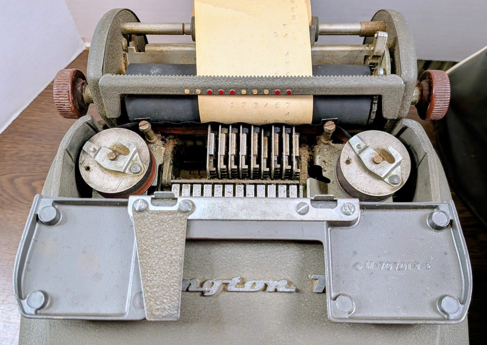 Vintage Remington Rand Adding Machine - 10 Key - WORKING