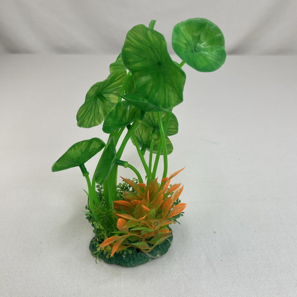 1 PC Xunyee Plastic Aquarium Plants