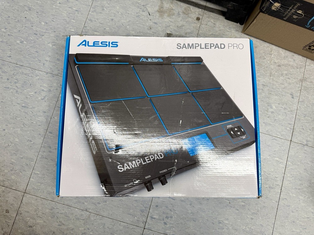 Alesis Sample Pad Pro 8 Pad Percussion and Sampling Instrument New