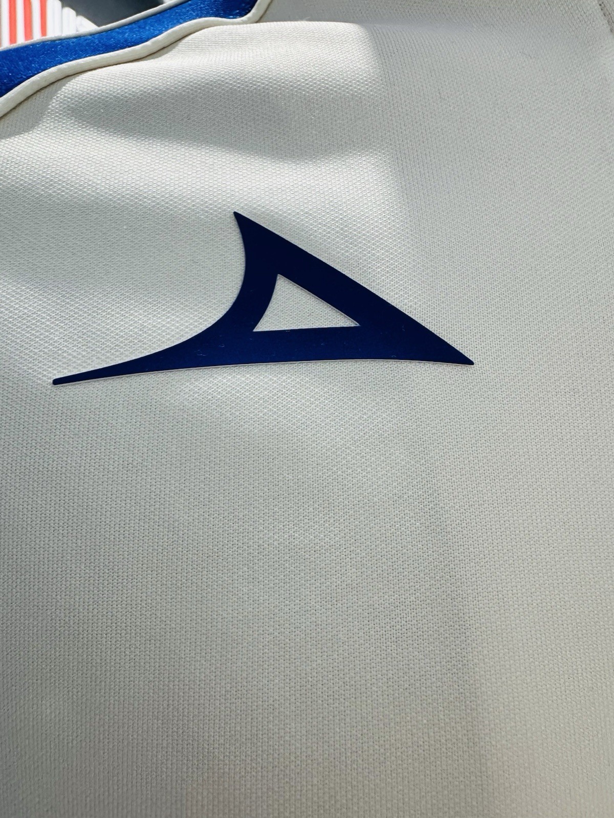 NEW CRUZ AZUL 2026 URBAN JACKET BEIGE PIRMA LIGA MX MEN MEXICO