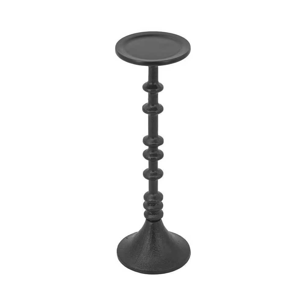 Black Metal Pillar