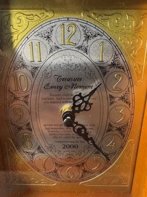 Vintage Treasure Every Moment Clock Commemorating The Year 2000. Tested & Work