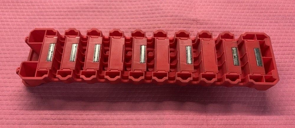 Snap On Tools Magnetic Tool Box 10 wrenches holder Red Flexible interlocking
