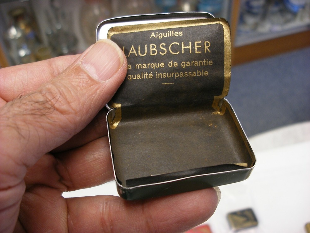 Phonograph Gramophone Needle Tin - Laubscher 200 Normal Swiss Empty #27