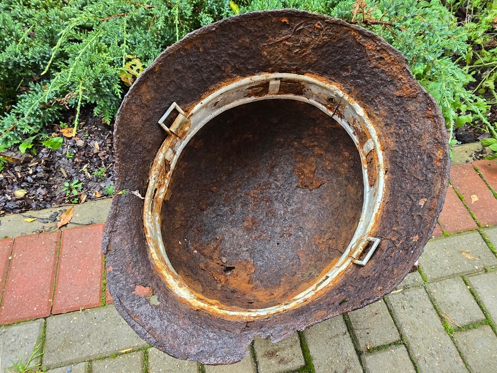WW2 Accessories from the German bunker rare relic.