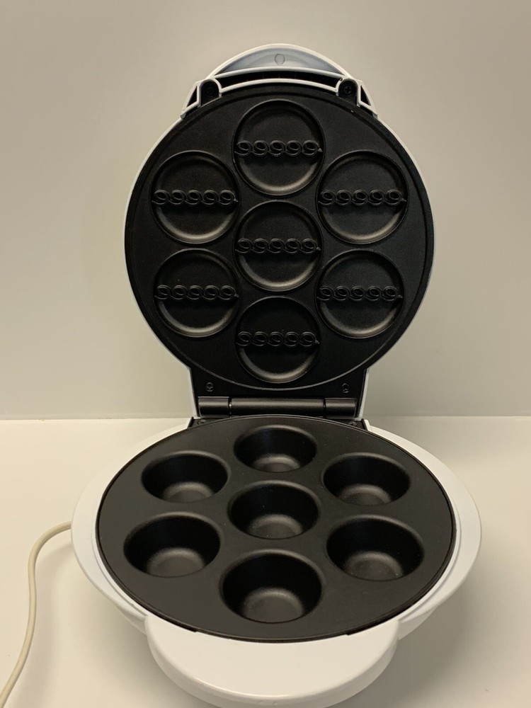 Hostess Electric Mini 7 Cupcake Maker