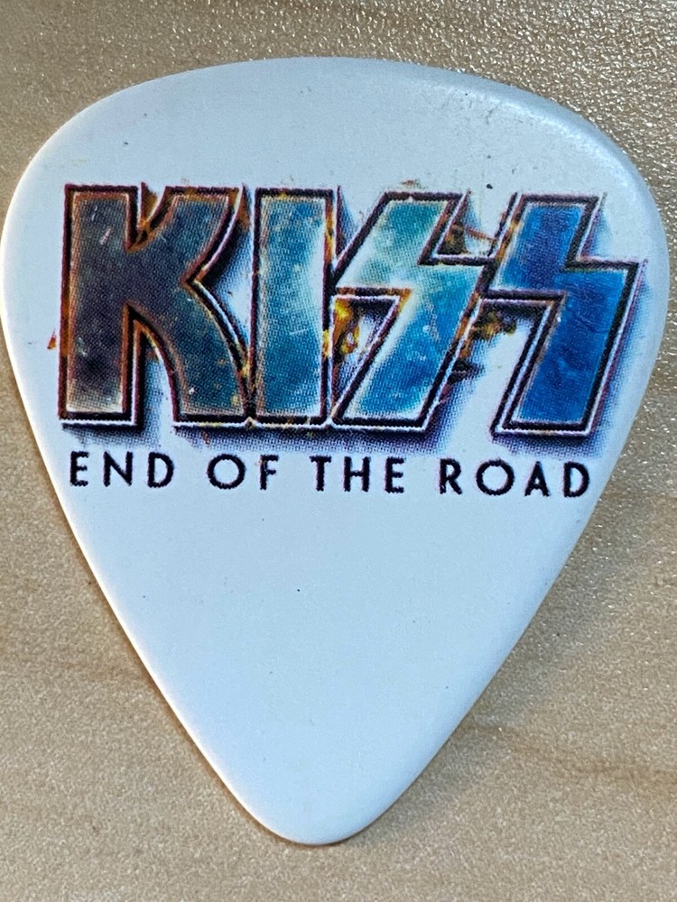 KISS BRAND NEW END OF THE ROAD TOUR GUITAR PICK PAUL STANLEY! KISS Logo