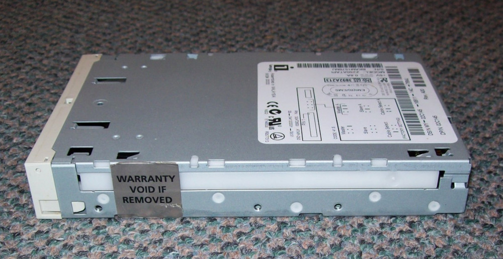 Iomega 250MB IDE/ATAPI Interface 3.5" ZIP Drive Z250ATAPI