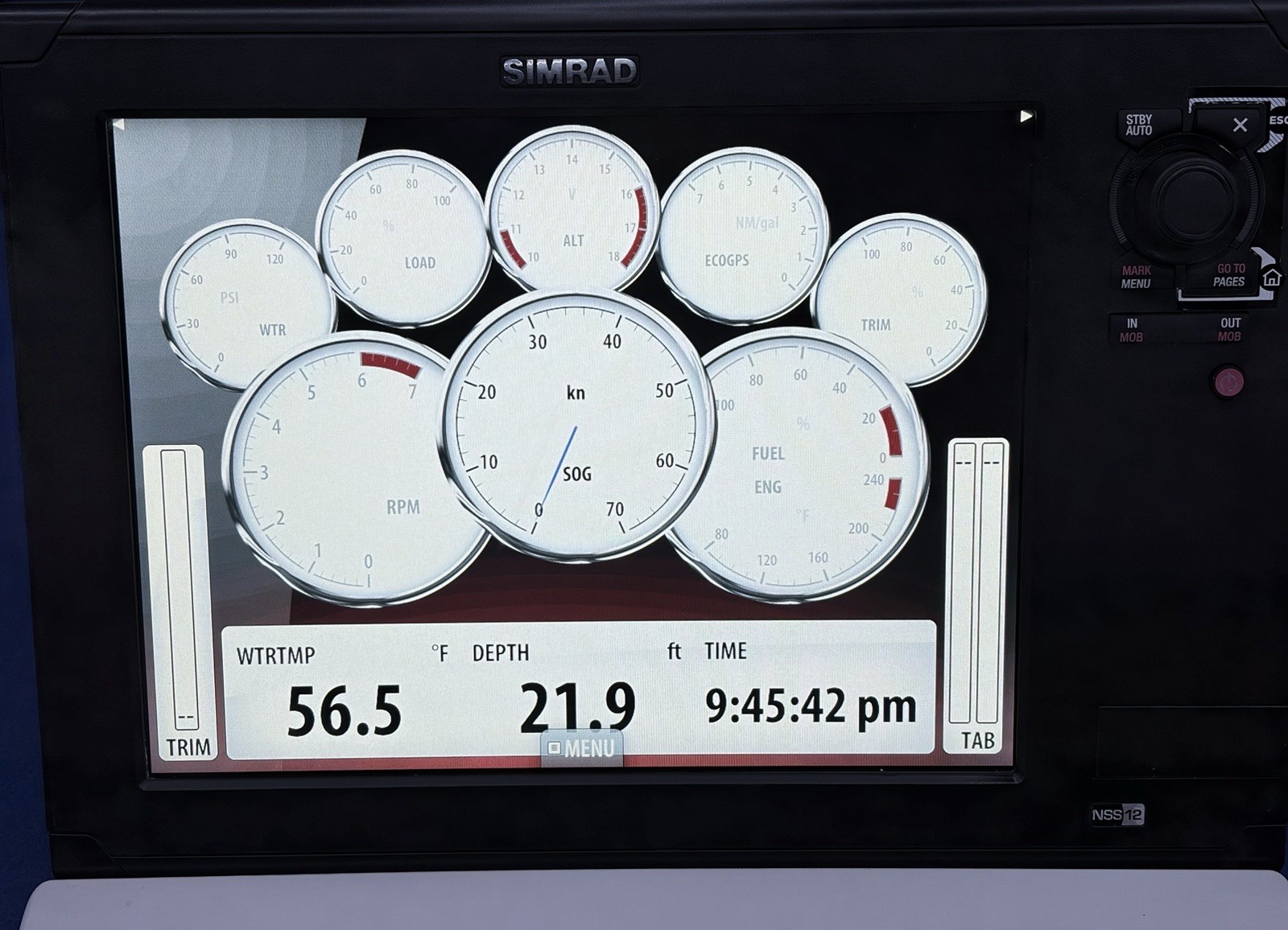 Simrad NSS 12 Sport GPS Chartplotter Sonar Multifunction Display W/ Cover