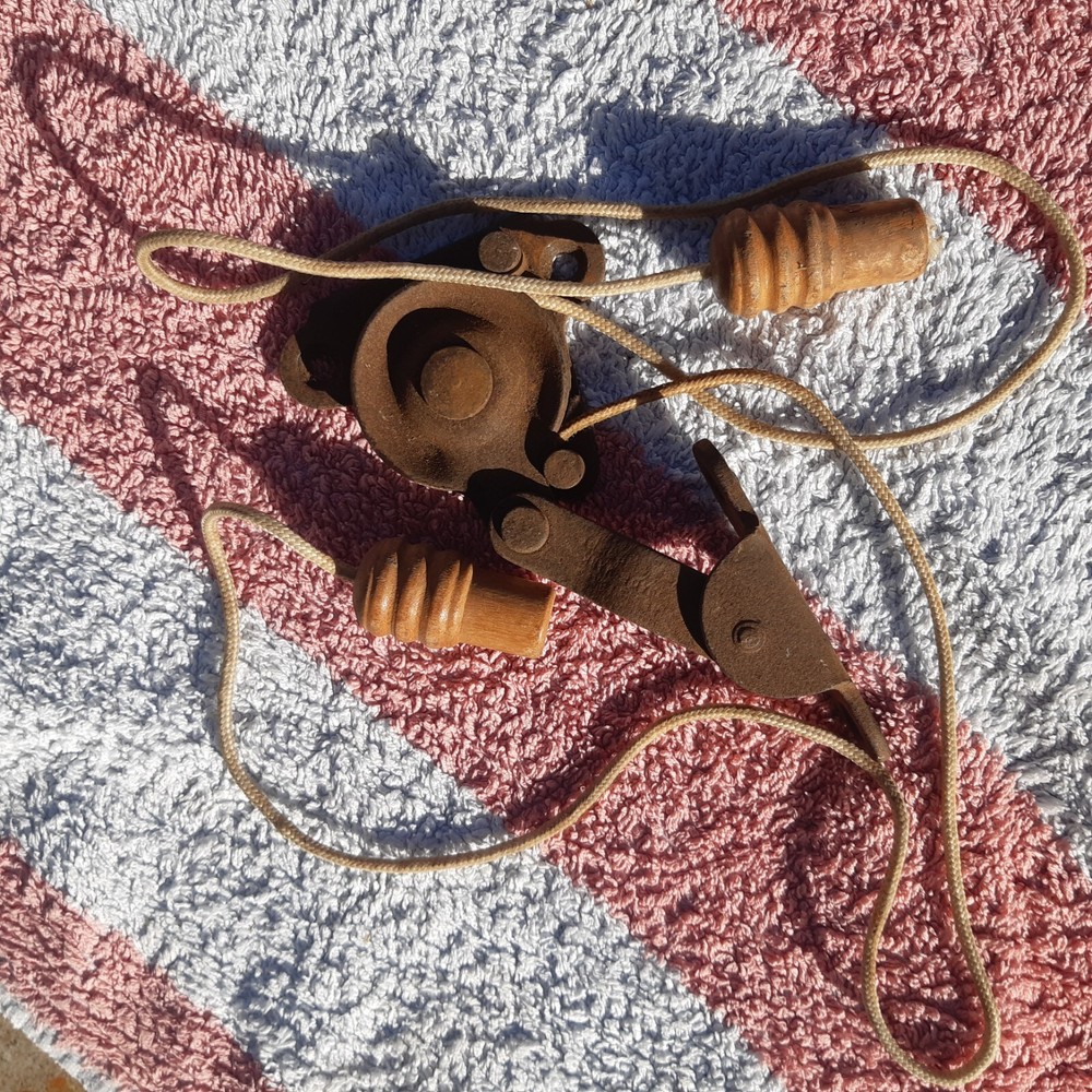 vintage window stays - pulley operation