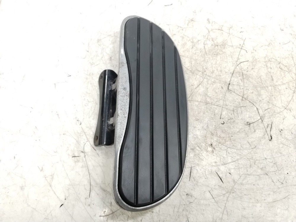 2004 Kawasaki VN1600 Vulcan Classic Front Right Floorboard Mount Bracket