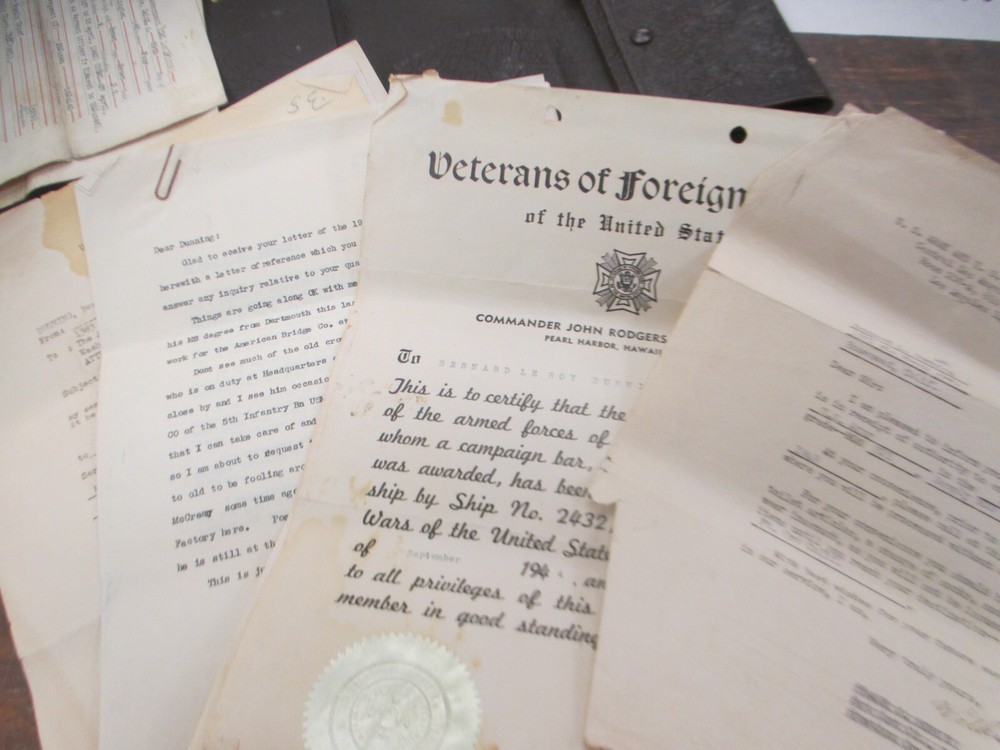 WWII Discharge Papers USMC Leather Case