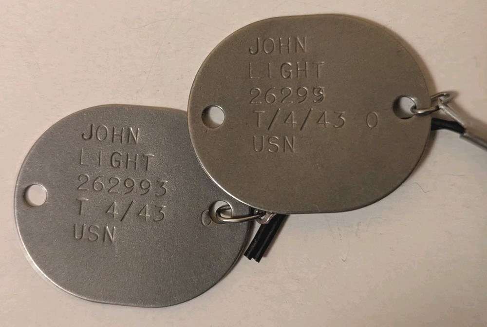 WW2 US Navy Dog Tag Pair - John Light 2262993 T 4/43 - On Cord XB
