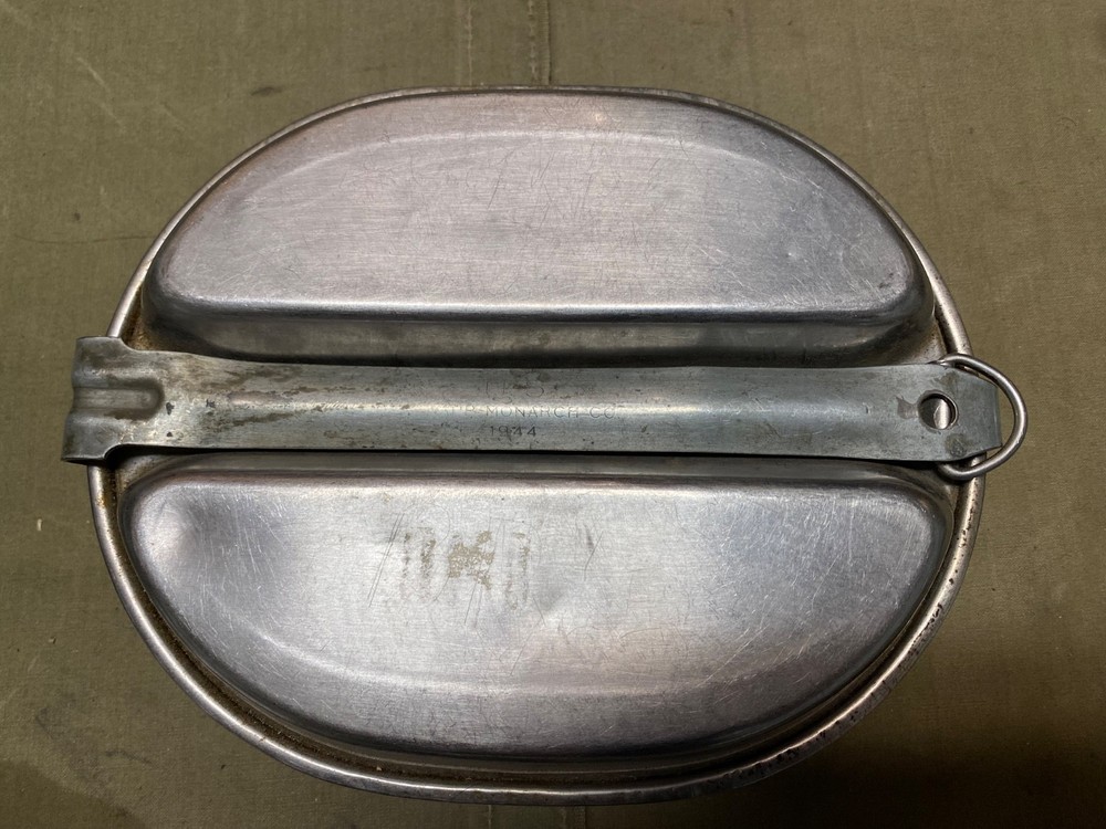 ORIGINAL WWII US ARMY INFANTRY M1942 MESS KIT--KNAPP MONARCH,, 1944