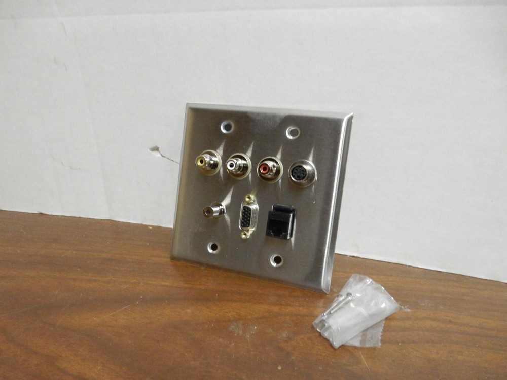 BLACK BOX CBUT336056 NETWORK PANEL AV AUDIO VIDEO IMPUT CAT 5 PLUG L-COM MD44FF