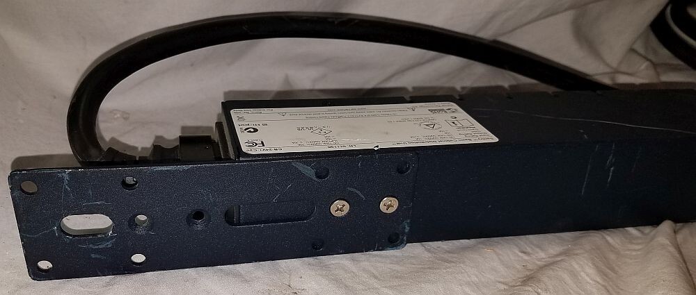 Sentry Basic Cabinet Power Distribution Unit Expansion Unit PDU CB-24V1-C20 Used