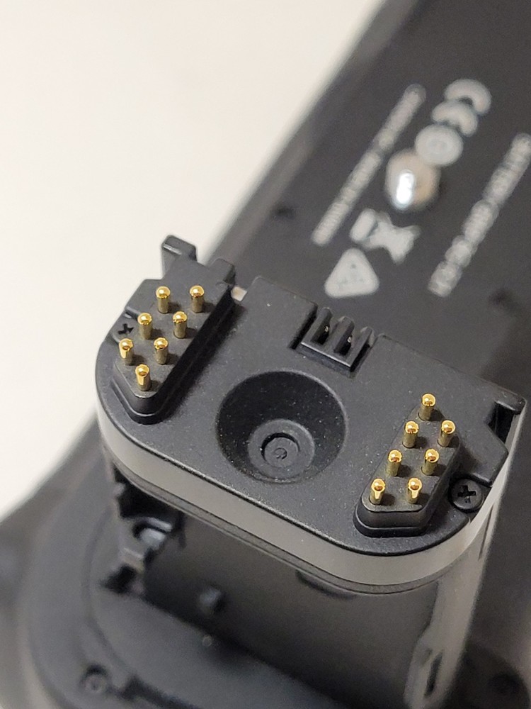 Canon BG-E21 Battery Grip for EOS 6D Mark II - Excellent Condition!